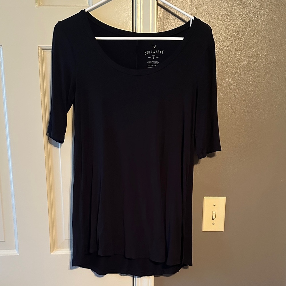 American Eagle Outfitters Black 3/4 Sleeve Fitted Tee